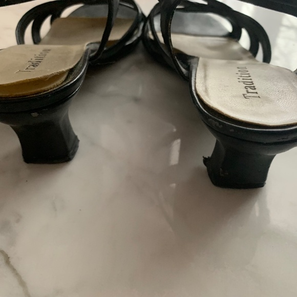 Women’s Black Ankle Strap Sandals - Picture 4 of 6